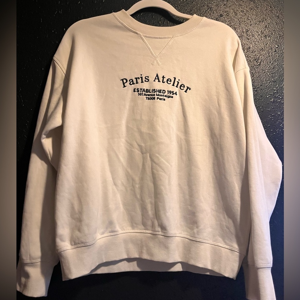 women’s crew neck